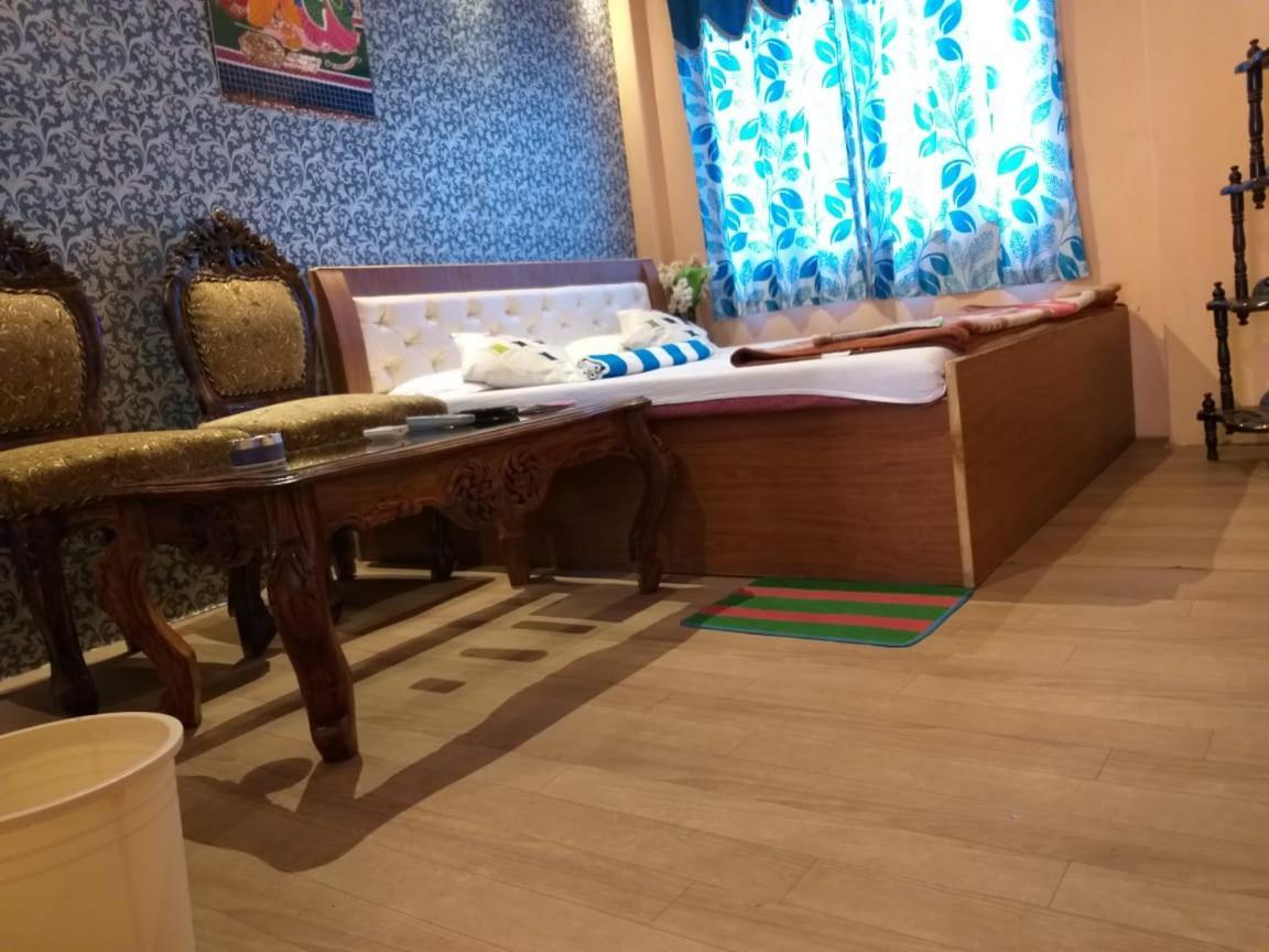 Buddha Guest House Варанаси Экстерьер фото